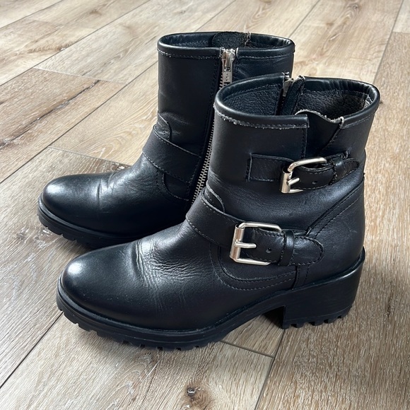 Steve Madden Black Leather Moto Booties - Picture 1 of 9